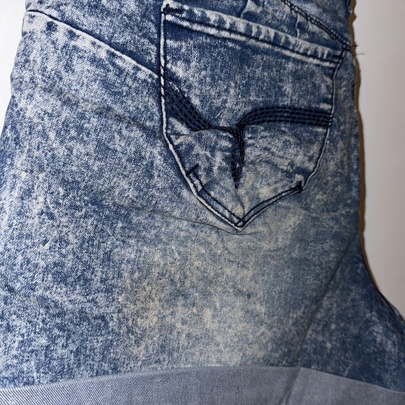 YMI Bleach washed shorts✨ - Picture 4 of 6